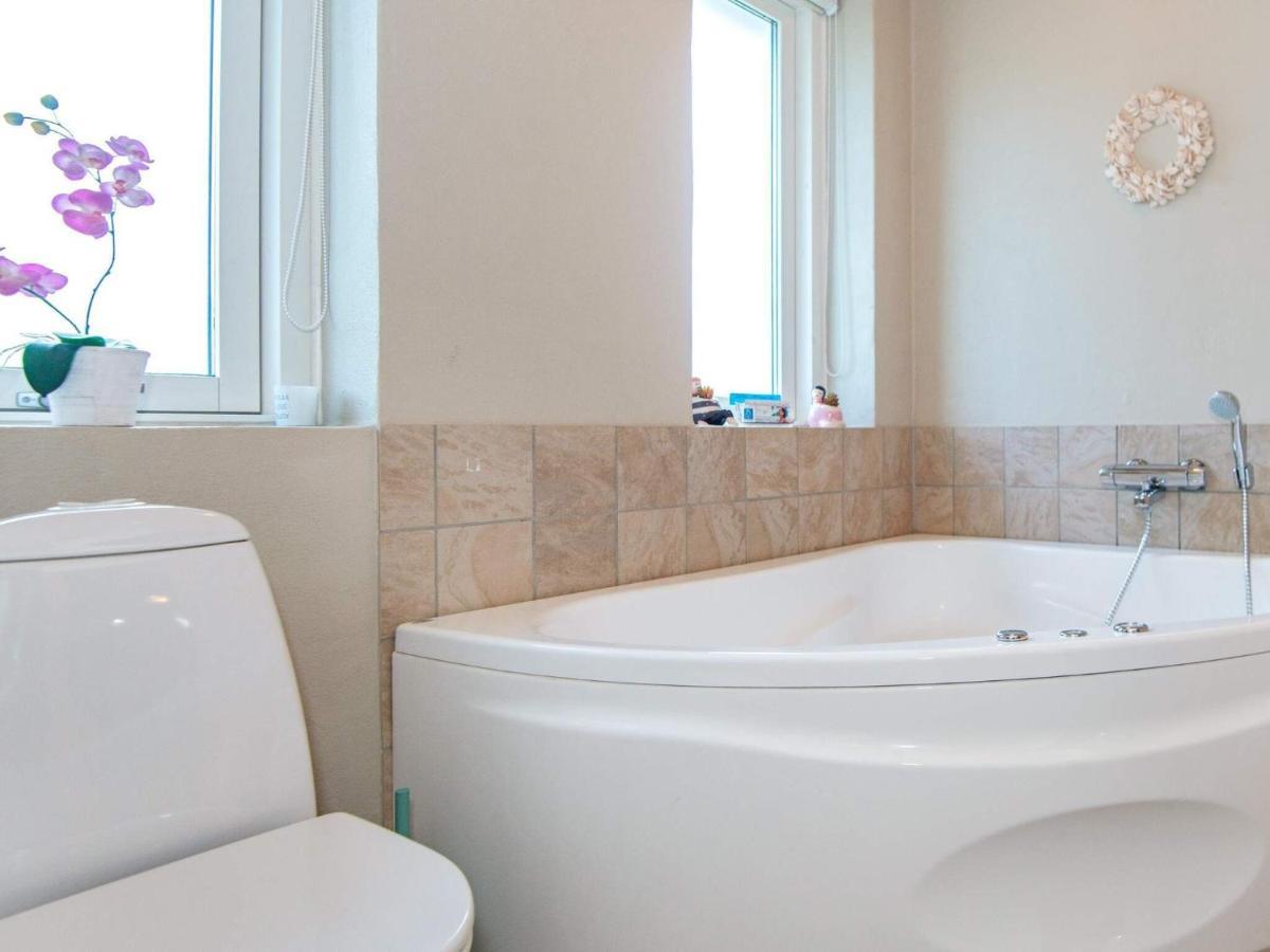 12 Person Holiday Home In Aabenraa Loddenhøj 외부 사진
